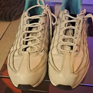 Nike Men's Athletic Shoes in White and Black